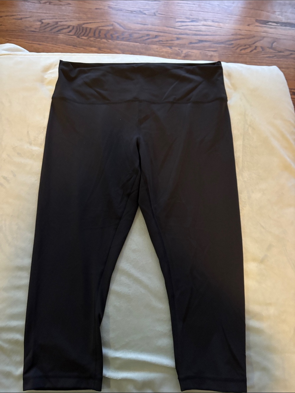 Lululemon Wunder Train High-Rise Crop 21”